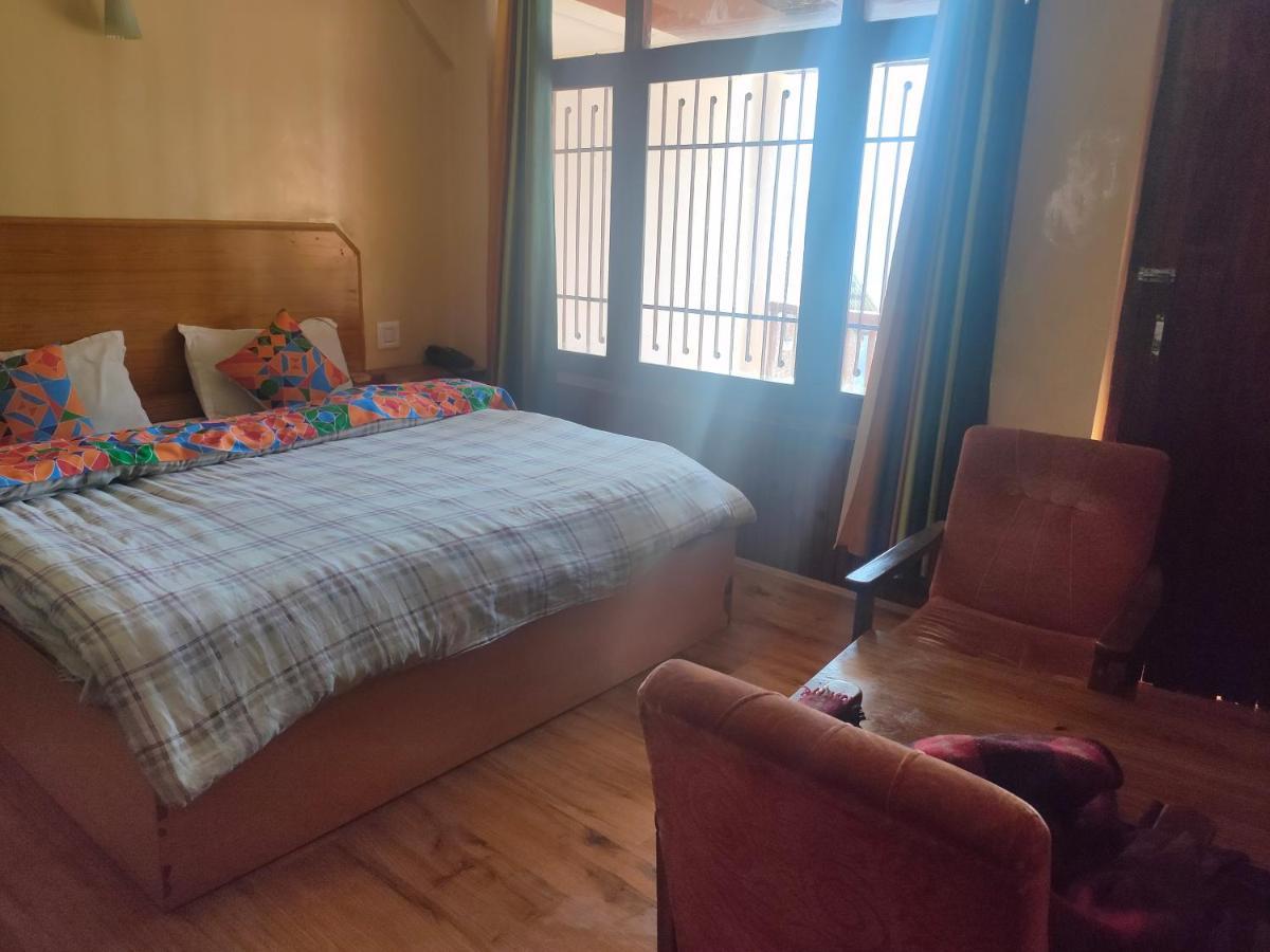 Hotel Bhrigu Manāli Zewnętrze zdjęcie