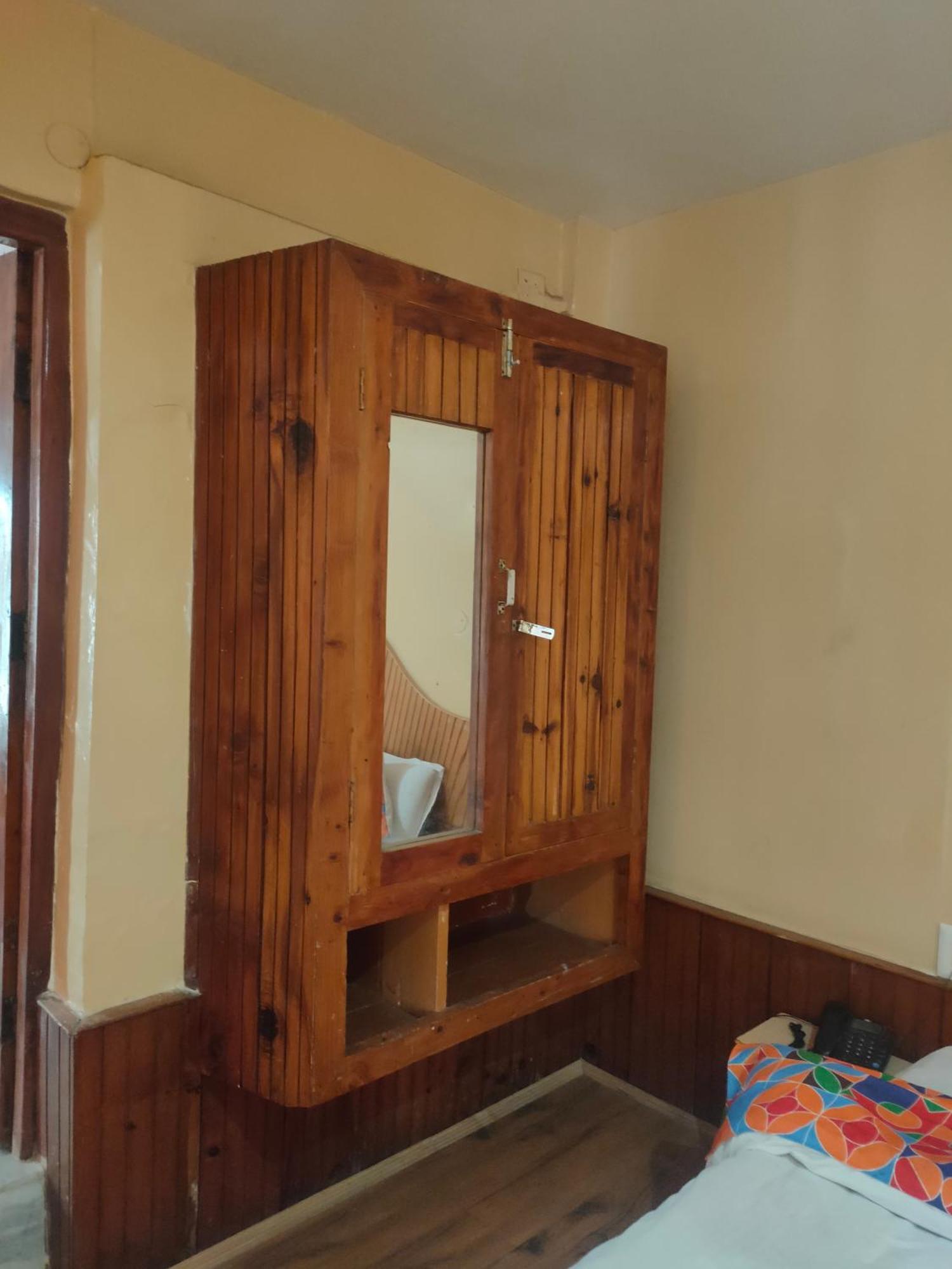 Hotel Bhrigu Manāli Zewnętrze zdjęcie